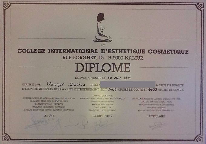 Diplôme Esthéticienne du Collège International d'Esthétique Cosmétique - Namur, Belgique